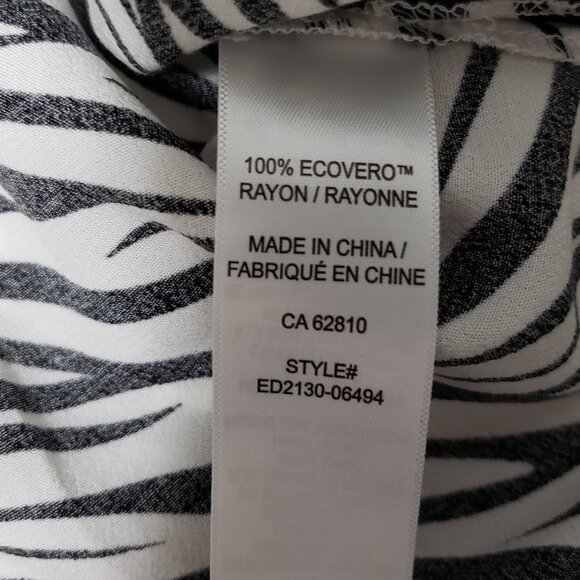 NEW Ricki's ECOVERO™ Zebra Print Blouse - Picture 8 of 11
